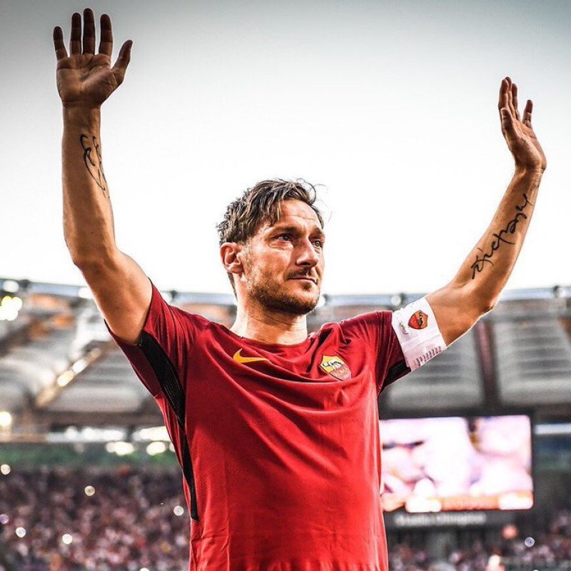 Totti's Official AS Roma Signed Shirt, 2017/18 