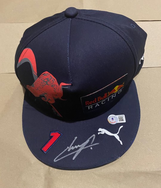 Cappellino Red Bull F1 firmato da Sergio Perez