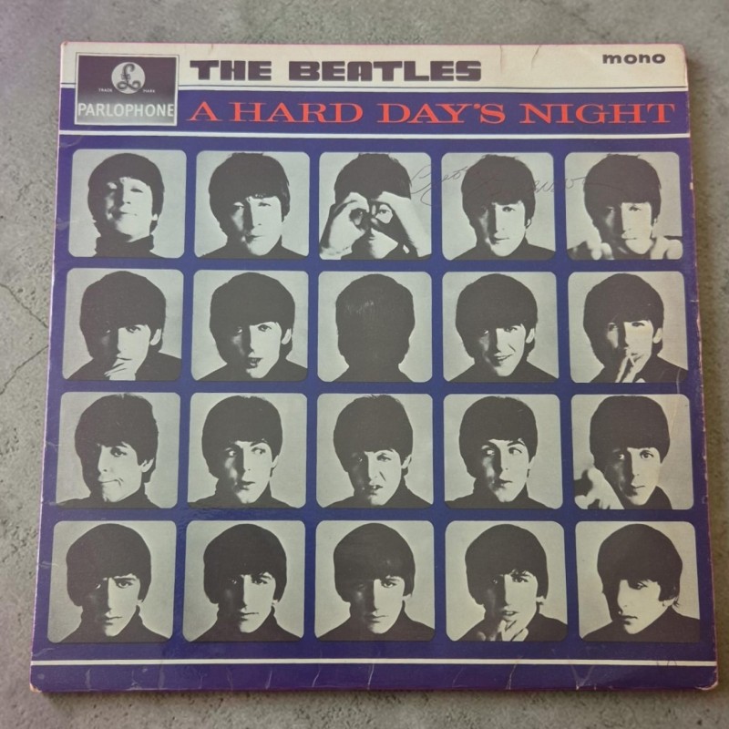 LP in vinile di "A Hard Day's Night" - Autografato da George Harrison dei Beatles