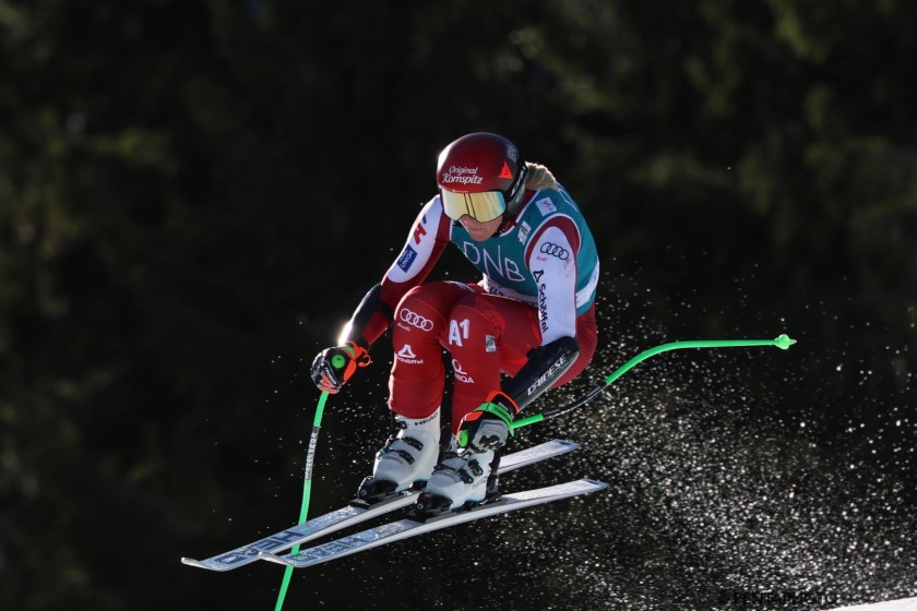 Austrian National Team Vest + Cornelia Huetter's Gloves