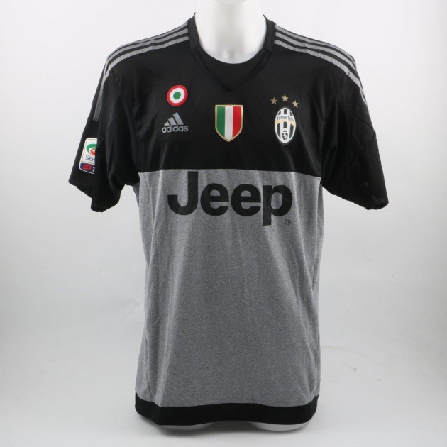 Match worn Buffon shirt, Sampdoria-Juventus swapped with Viviano