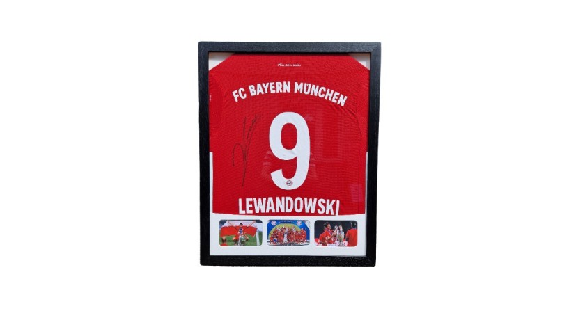 Lewandowski's Bayern Munich Signed and Framed Shirt