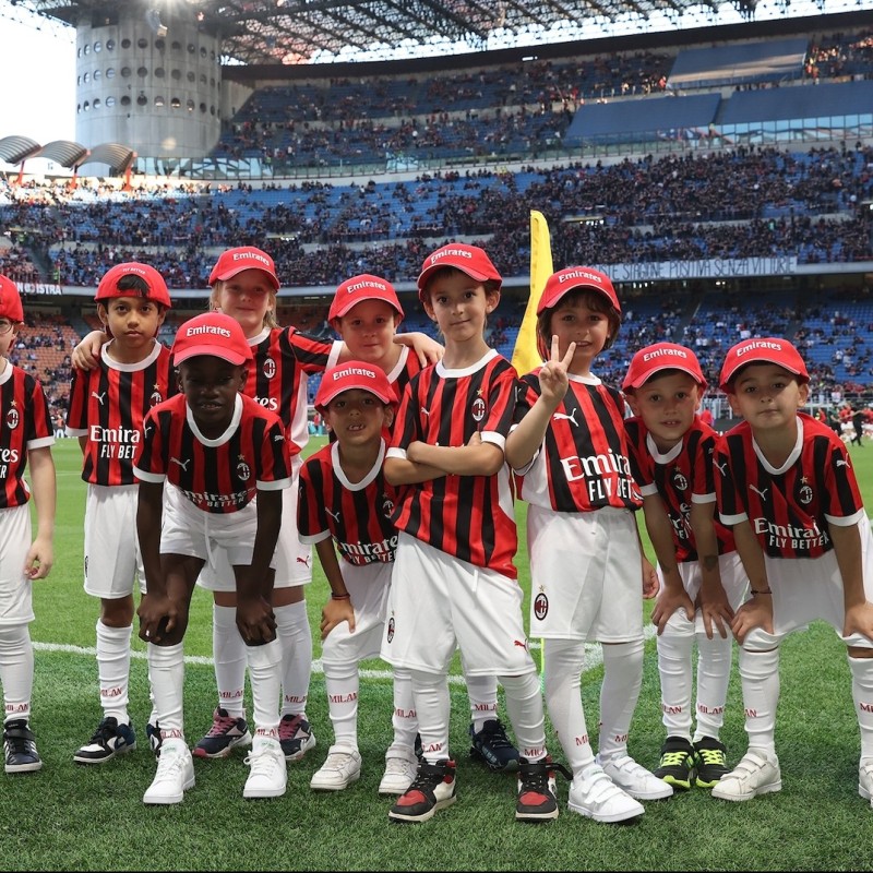 Mascot Experience at the AC Milan-Torino Match - Serie A
