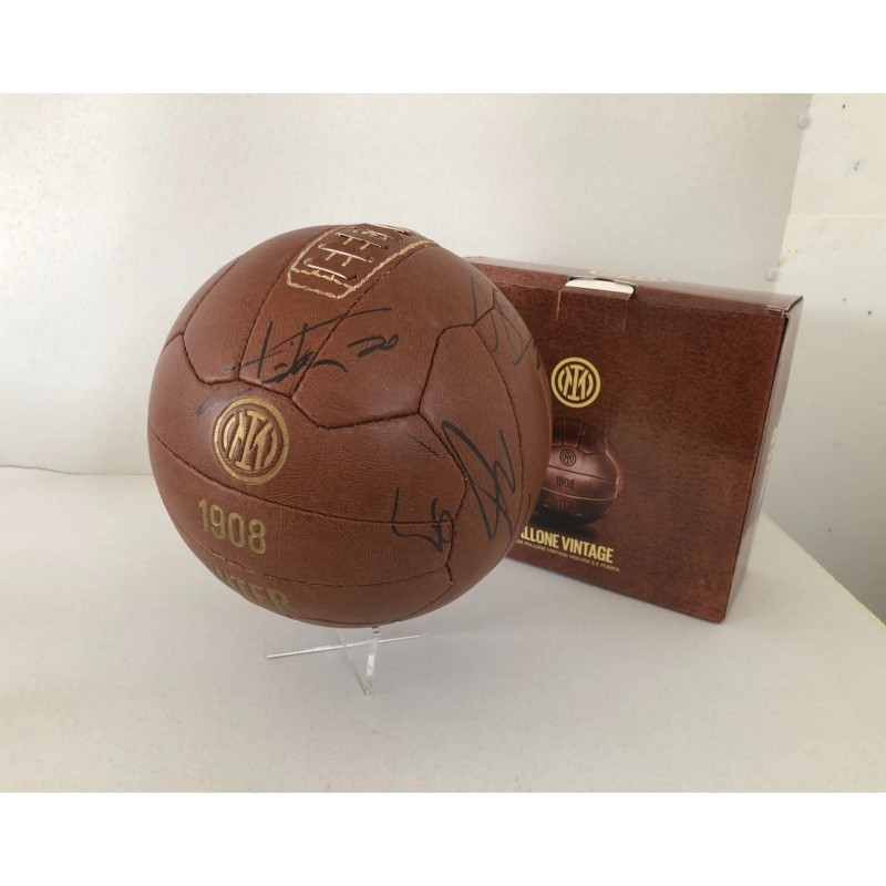 Inter's Official Football, 2024/25 - Signed by the Squad