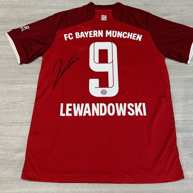Robert Lewandowski's Bayern Munich 2019 Signed Shirt