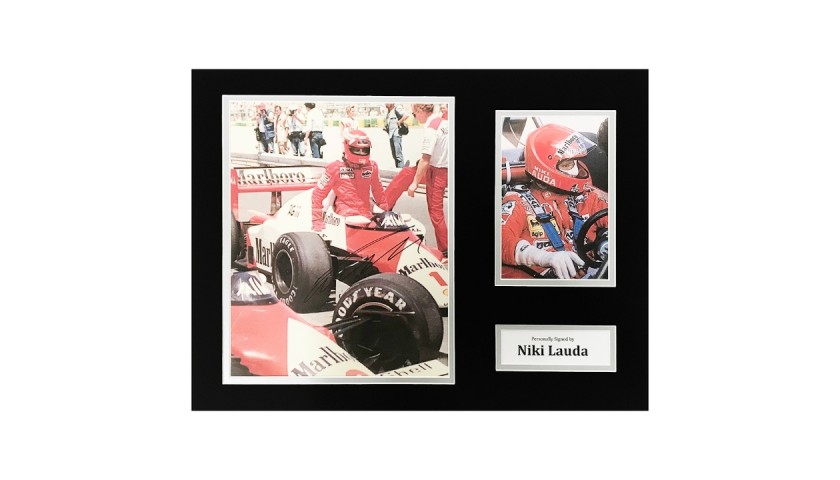  Niki Lauda's Signed Photo Display