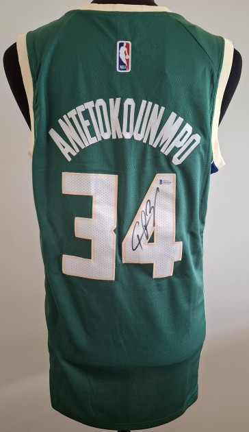 Maglia replica firmata di Giannis Antetokounmpo dei Milwaukee Bucks