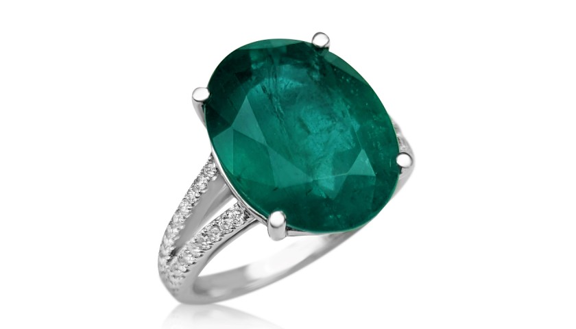 8.18 Carat Natural Emerald and 0.32 Ct Diamonds 14K White Gold Ring