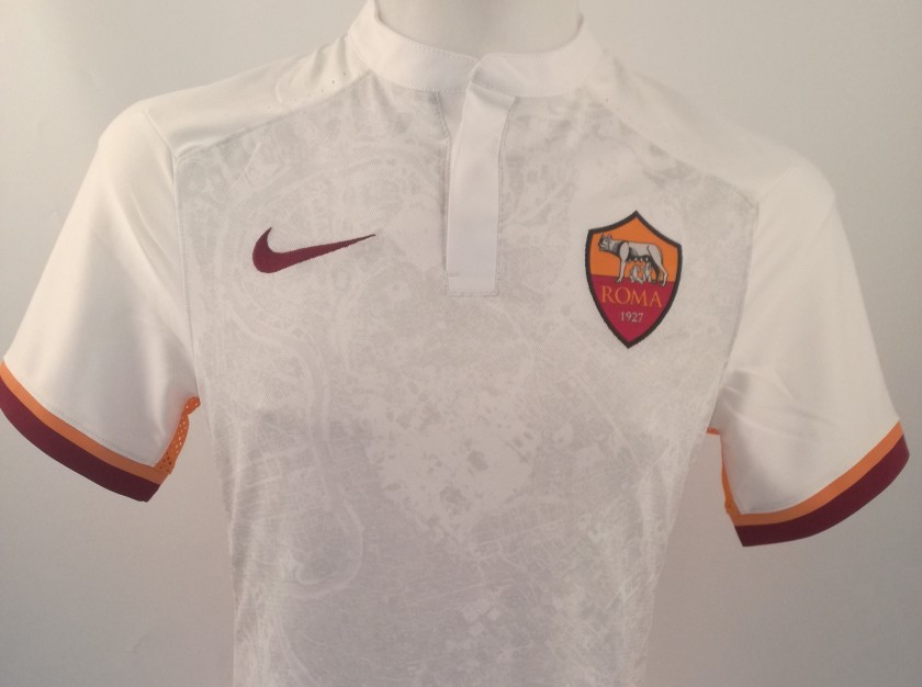 De Rossi Roma Issued shirt, Season 2015/16 - Signed