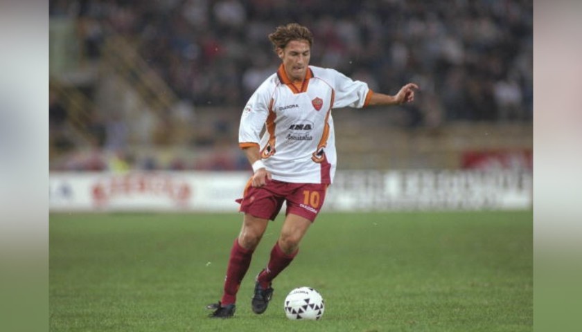 Maglia Totti Roma, 1998/99 - Autografata e incorniciata - CharityStars