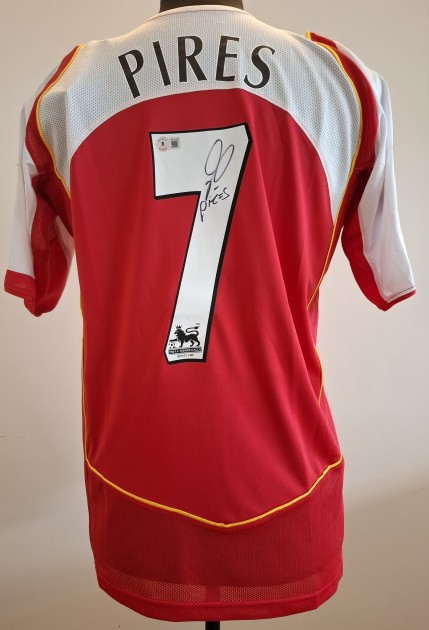 Replica della maglia firmata di Robert Pires per l'Arsenal 2004/05