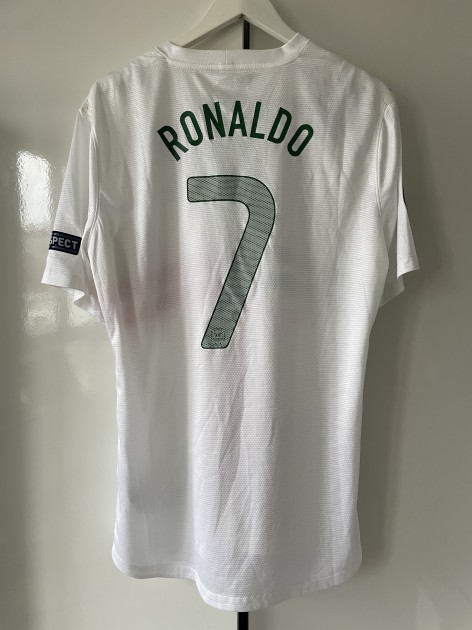 La maglia autografata di Cristiano Ronaldo per il Portogallo 2012 CharityStars