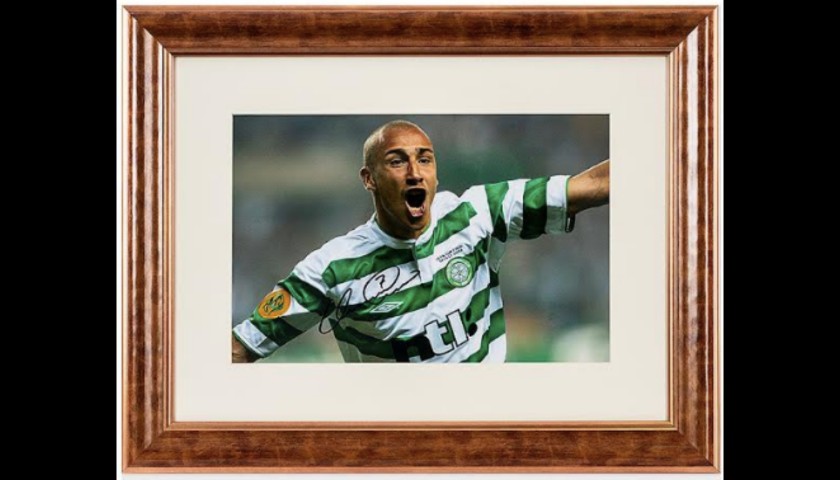 Henrik Larsson Signed & Framed Celtic Photo