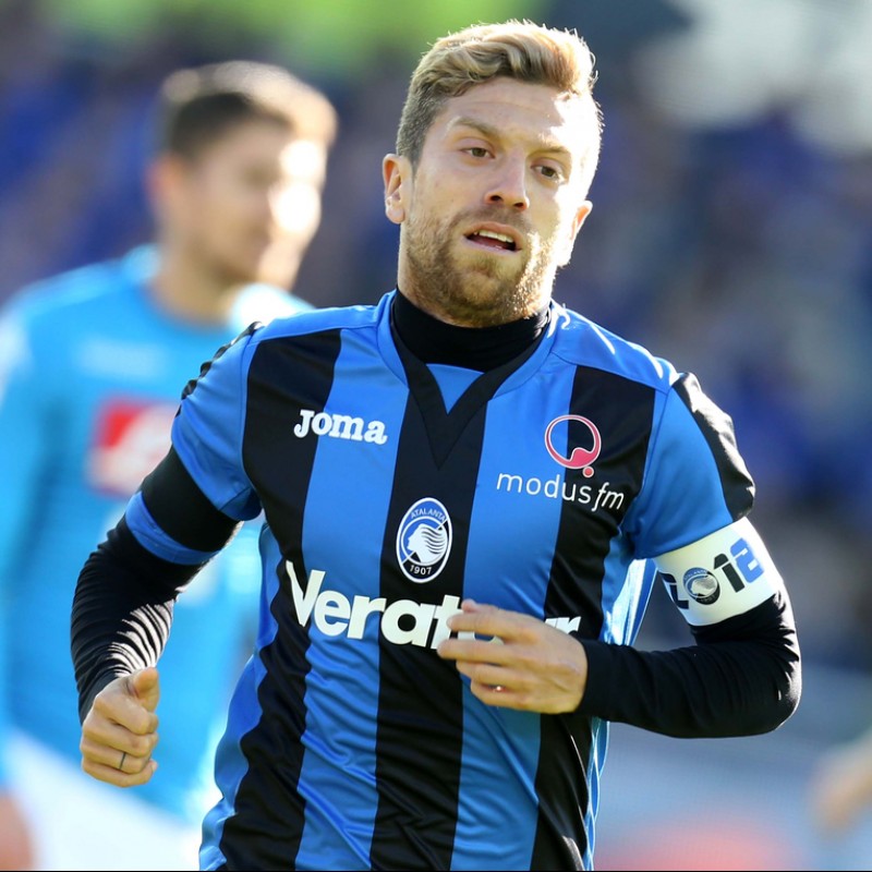 Papu Gomez's Signed Match-Issued Atalanta Shirt, Serie A 2017/18