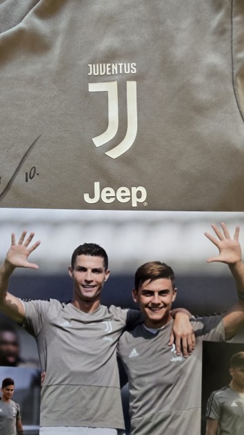 Pantaloncini Indossati Dybala Juventus - Memorabilia Esclusiva: vinci le Maglie indossate dal Parma Calcio durante le Partite di Serie B