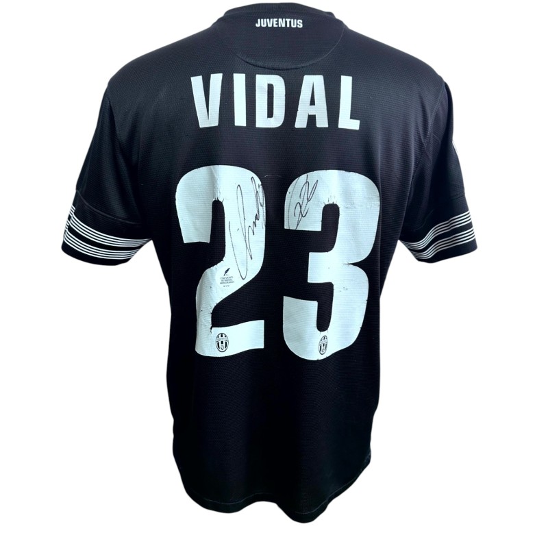 Vidal's Juventus Signed Official Shirt, 2013/14