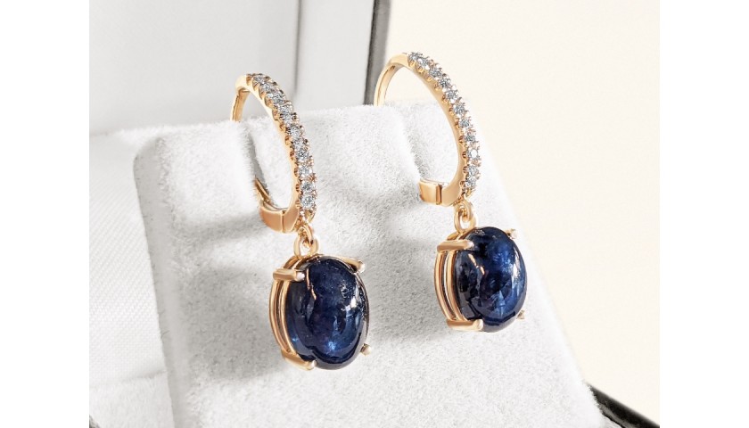 Blue Oval Cabochon Sapphire and Diamonds Earrings sent in Gold 14K