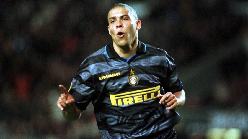 Ronaldo's Official Inter Signed Shirt, 1997/98