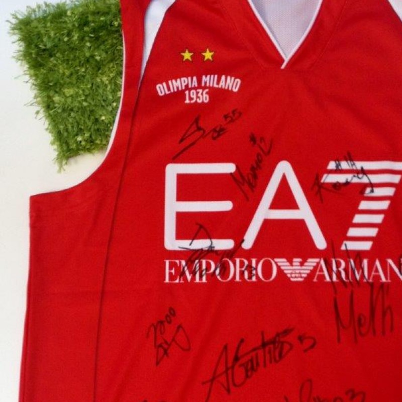 Olimpia Milano shirt - signed by the team
