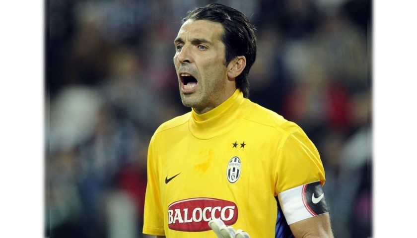 Buffon's Juventus Match Shirt, 2006/07 - CharityStars