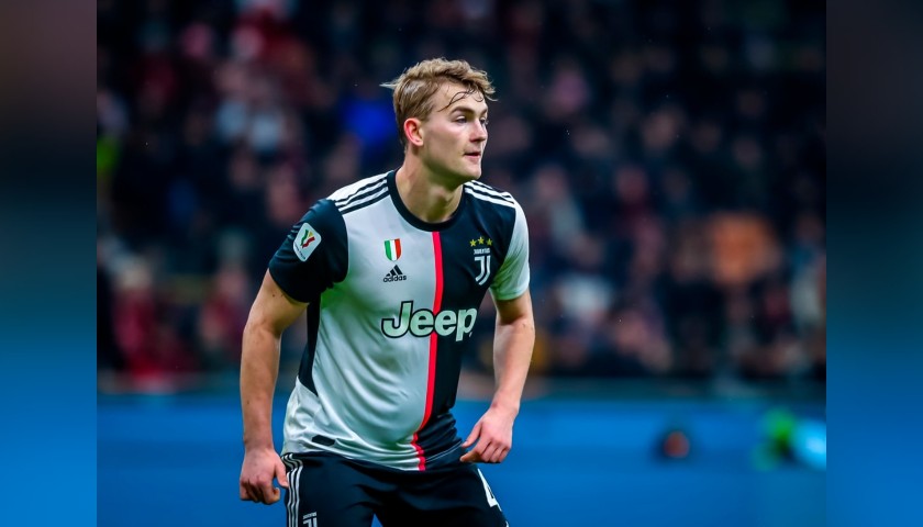 De Ligt's Official Juventus 2019/20 Signed Shirt 