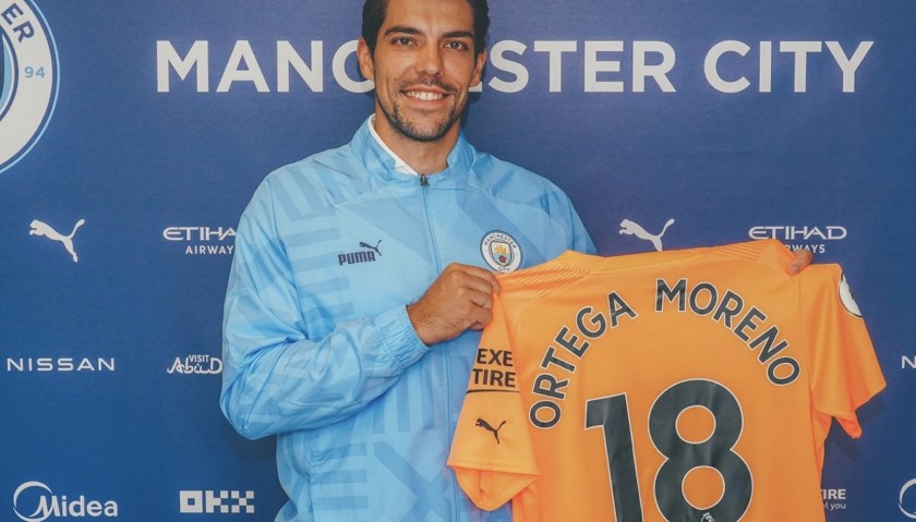 Maglia Stefan Ortega Moreno Manchester City, 2022/23 - Autografata