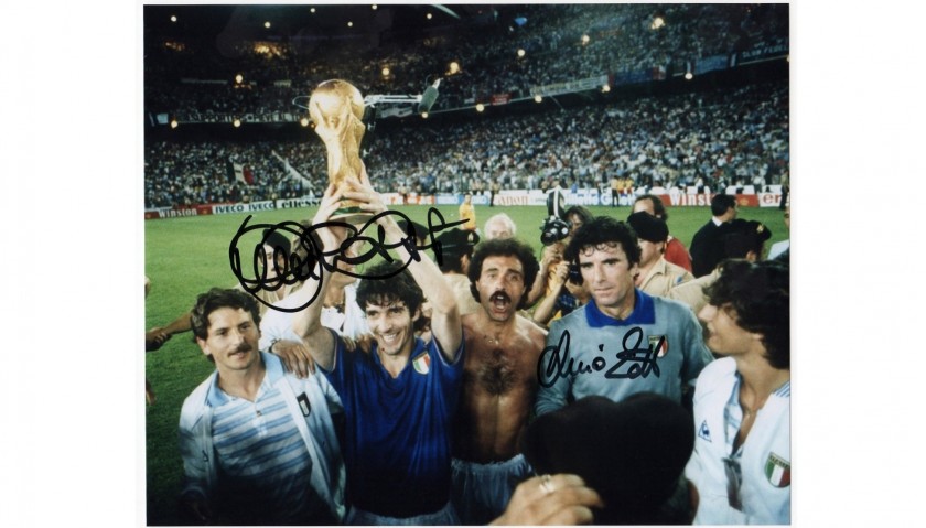 Italy 1982 Photograph Signed by Paolo Rossi and Dino Zoff