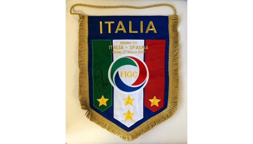 Official Pennant Italy-Spain 2017 - Signed by Chiesa