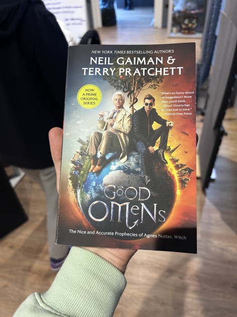 Good Omens edizione inglese firmata da Neil Gaiman