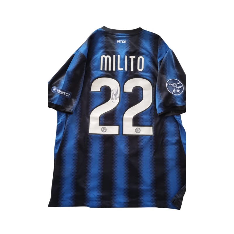  Maglia replica Milito Inter 2010/11 - Autografata