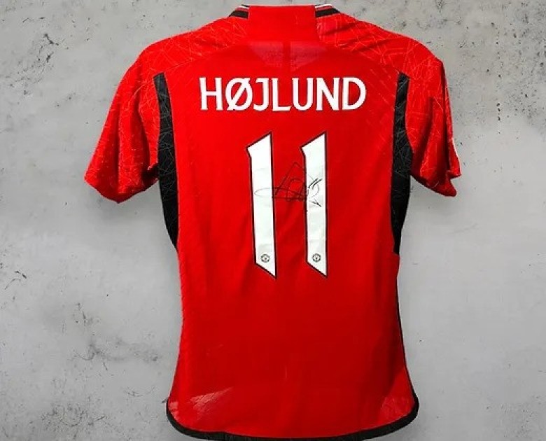 Maglia Rasmus Hojlund Manchester United, 2023/23 - Autografata e incorniciata