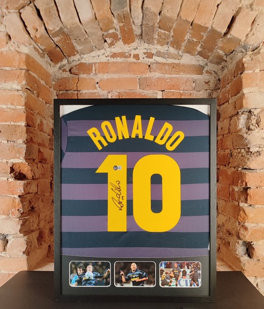 Maglia da trasferta di Ronaldo Nazario - firmata e incorniciata