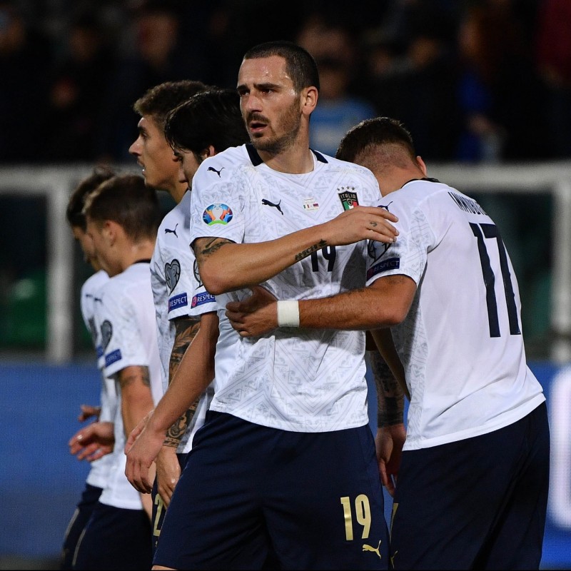Bonucci's Italy Signed Match Shirt, 2019