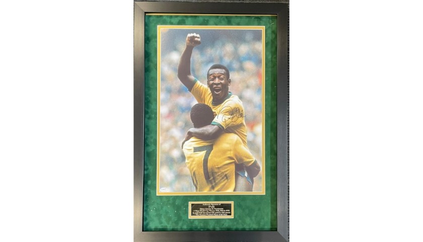 Pele Signed 1970 World Cup Final Display