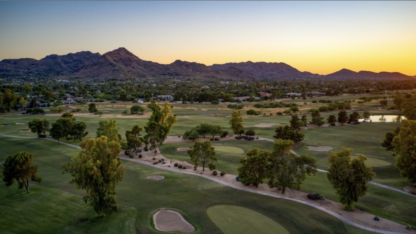 Stay at the Hyatt Regency Scottsdale with a $400 Golf Gift Card