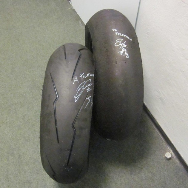 Giuntoli and Giugliano racing tyres used, Superbike 2014 - signed