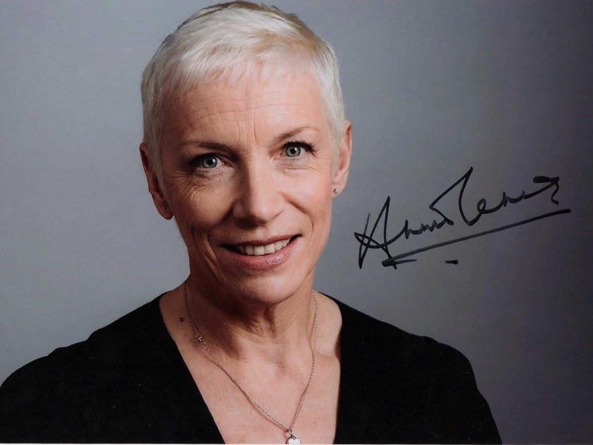 Picture signed by the singer Annie Lennox