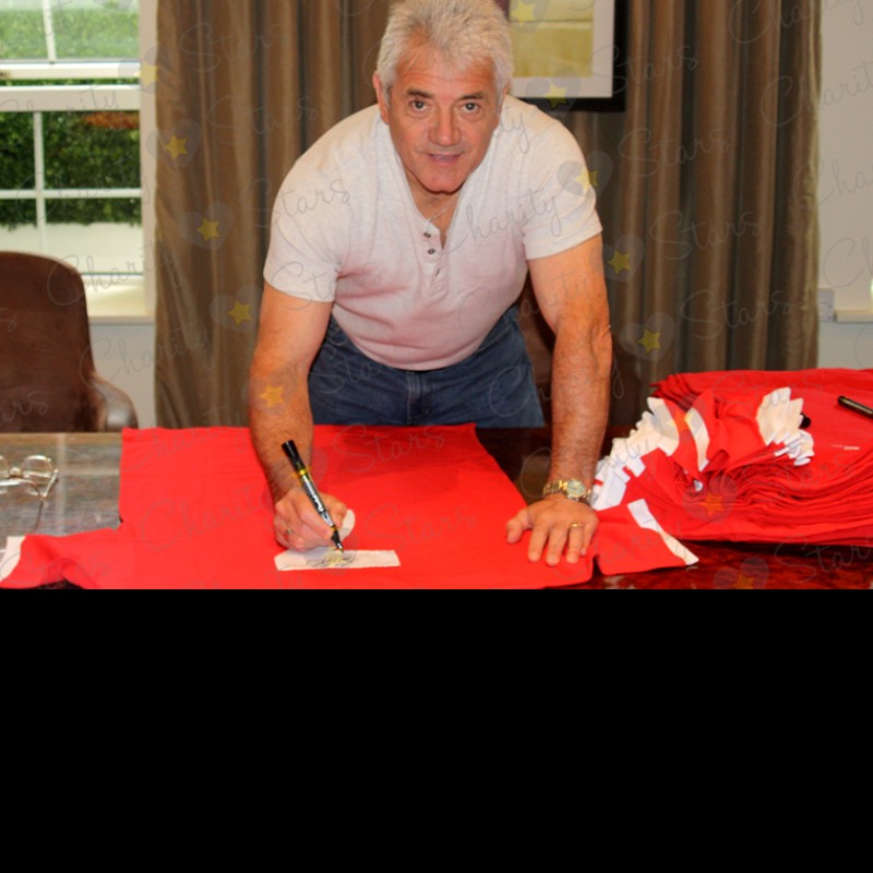 Card EA Sports Player Of The Month - Autografata da Mike Maignan