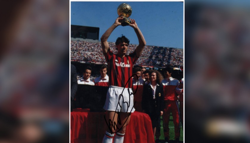 Signed Photograph of Van Basten with AC Milan