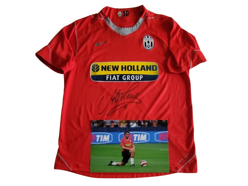 Juventus Signed Training Jersey, 2009/10 - Signed by Alessandro Del Piero