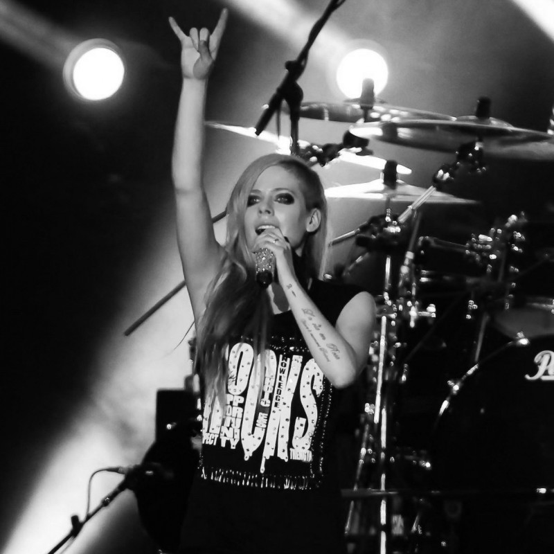 Early Access VIP Tickets for Avril Lavigne in Prague, Czech Republic 
