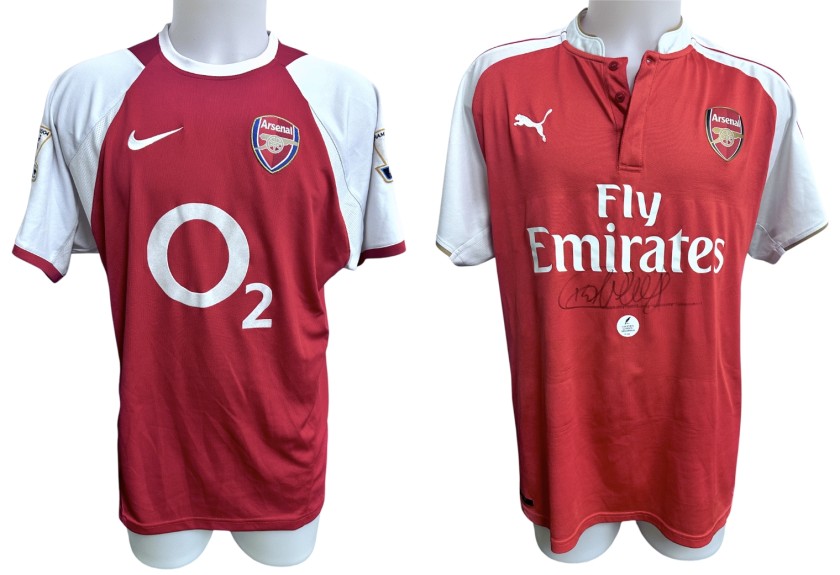 Collezione di Due Maglie Ufficiale e Replica Arsenal - Autografate da Dennis Bergkamp e Thierry Henry