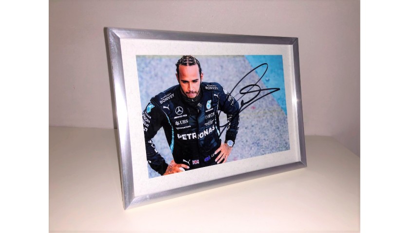Fotografia autografata da Lewis Hamilton