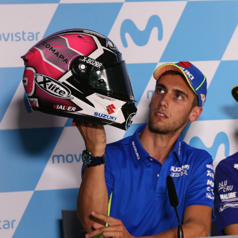 Casco #PinkRacing indossato da Alex Rins al Moto GP di Aragon