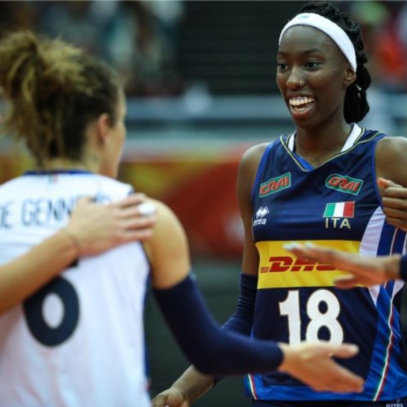 Egonu's Italvolley Worn and Signed Jersey 