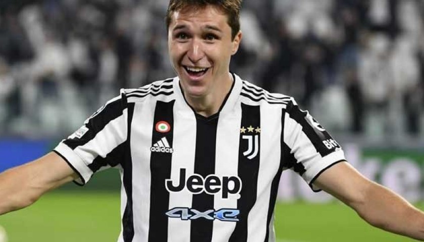 Chiesa's Juventus FC Signed Shirt