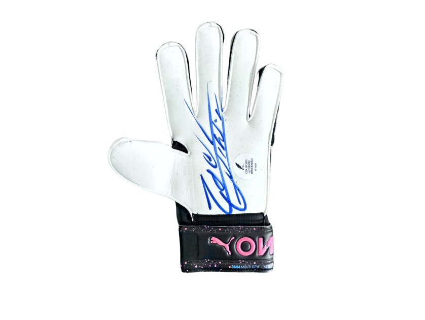 Puma Goalkeeper Match-Issued Glove - Signed by Joan García
