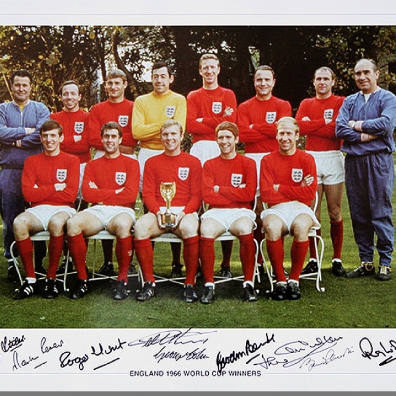 England Signed Photo 1966 by 9