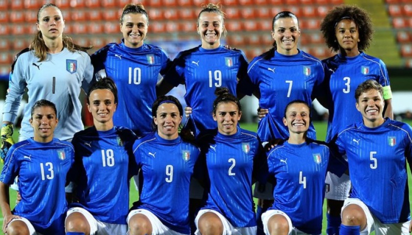 Italy Women's Match Kit, 2016 + Training Shirt