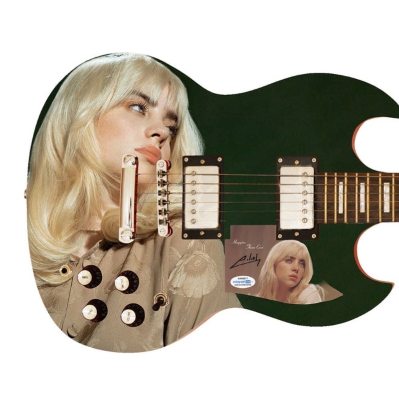 Battipenna firmato da Billie Eilish su una chitarra personalizzata in edizione firmata